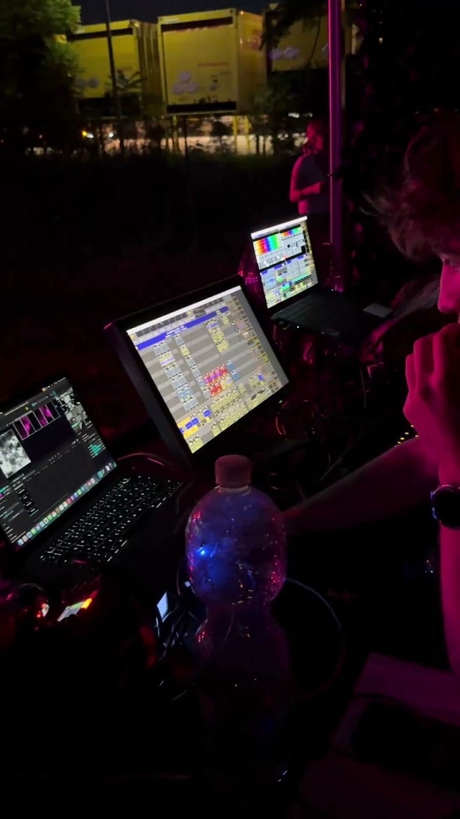 OZONE Kollektiv Live